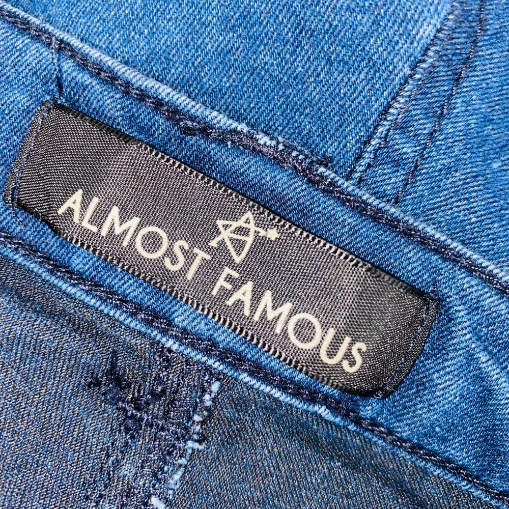 Almost Famous Button Panel Pull On Cuffed Shorts - image 7